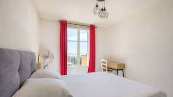 2 bedrooms, iron/ironing board, free WiFi, bed sheets
