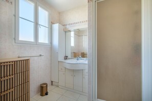 Shower, hair dryer