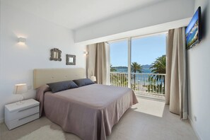 3 bedrooms, iron/ironing board, free WiFi, bed sheets - Apartment 'Maina' with Sea View, Wi-Fi and Air Conditioning (Pollença)