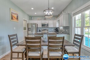 Dining - Tranquil, Completely Renovated Three Bedroom Beach Home with a Private Pool! (Garden City Beach)