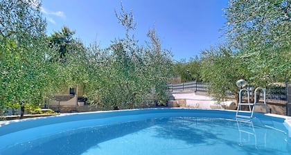 Villa 'La Tesa' mit privatem Pool, Wi-Fi und Klimaanlage