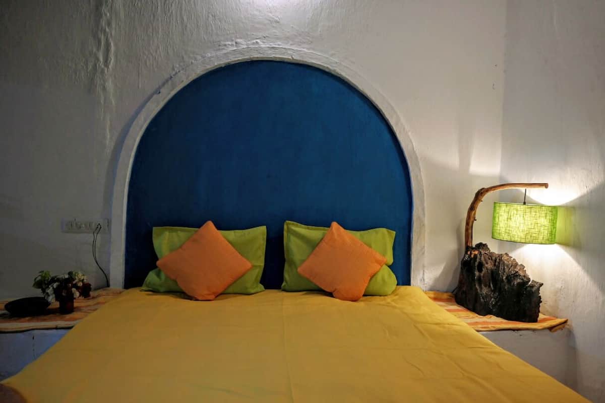 Deluxe Double Room, River View | Free WiFi