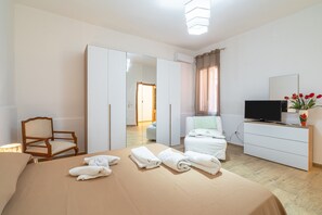 3 Schlafzimmer, Bügeleisen/Bügelbrett, kostenloses WLAN, Bettwäsche