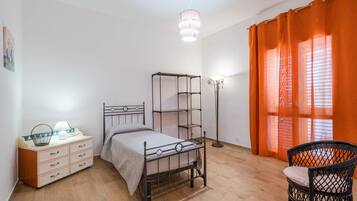 3 habitaciones, tabla de planchar con plancha y wifi gratis
