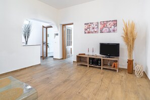 Interior - Apartment 'Libellula' with Balcony, Wi-Fi and Air Conditioning (Siracusa)