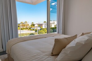 4 soverom, strykejern/-brett, wi-fi (inkludert) og sengetøy