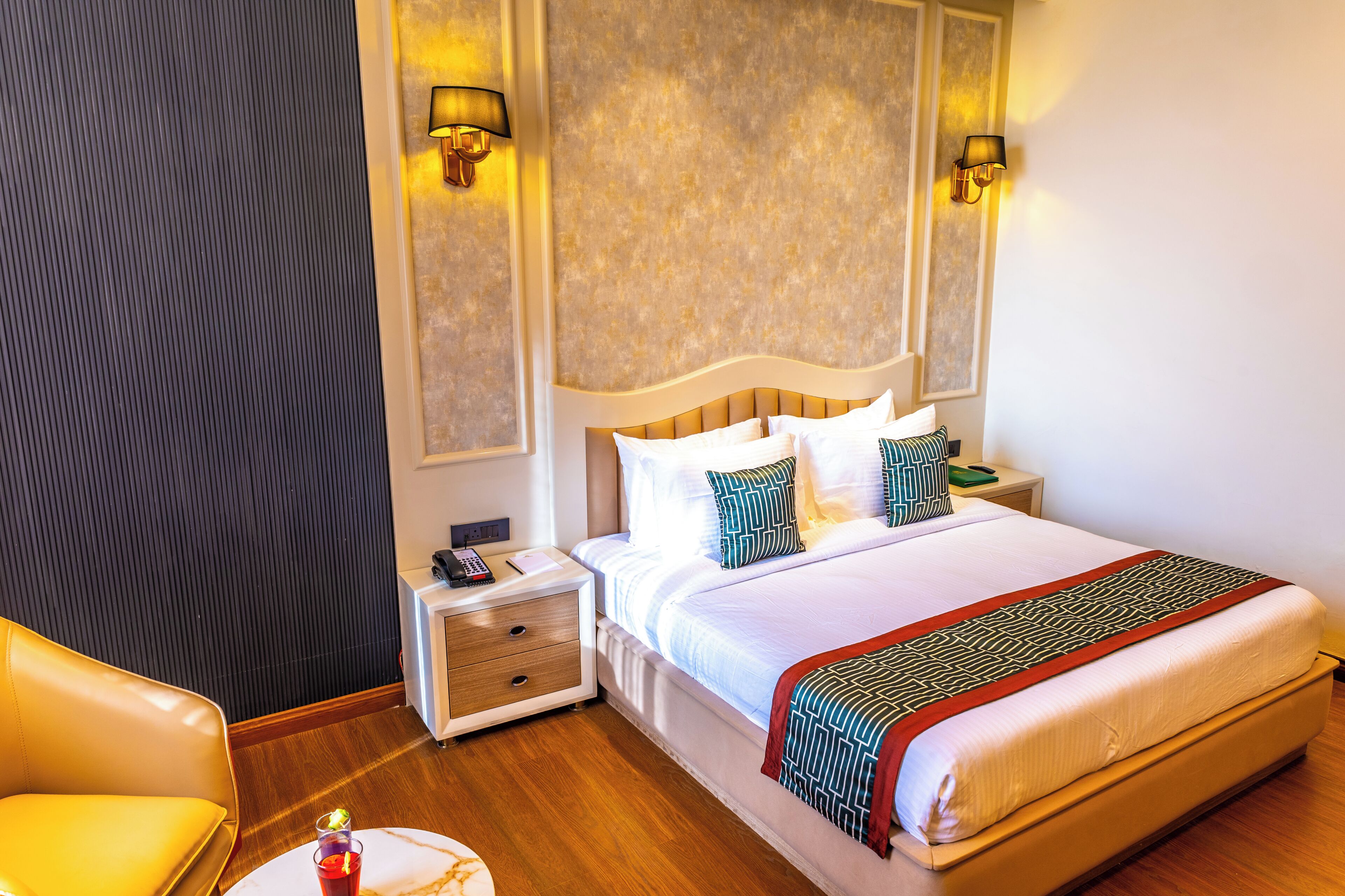 Soundproofing, free WiFi