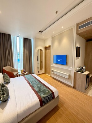 Deluxe Room, Non Smoking | Soundproofing, free WiFi - Maribella Hotel & Resort  (Amritsar)