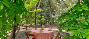 Villa traditionnelle avec piscine chauffée et parc