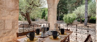 Villa tradizionale con piscina riscaldata e parco