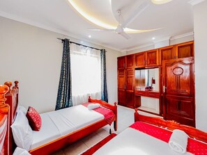 3 Schlafzimmer, Bügeleisen/Bügelbrett, WLAN, Bettwäsche