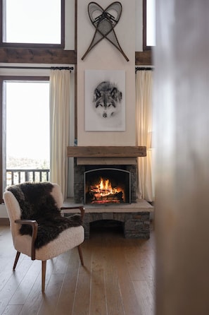 Interior - 200m ski slopes-Chalet Manora -Courchevel La Tania (Courchevel)