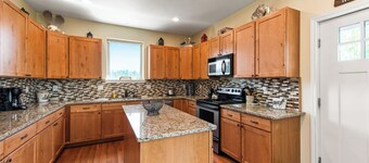 Private Mountain Retreat on 5 Acres Near Grand Lake and RMNP