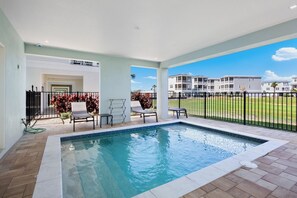 Beheizter Pool