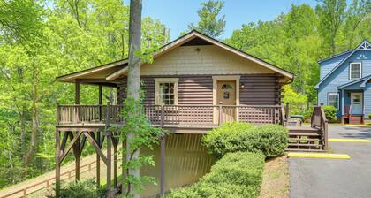 5 Mi to Dtwn Asheville: Tranquil Cabin Retreat!