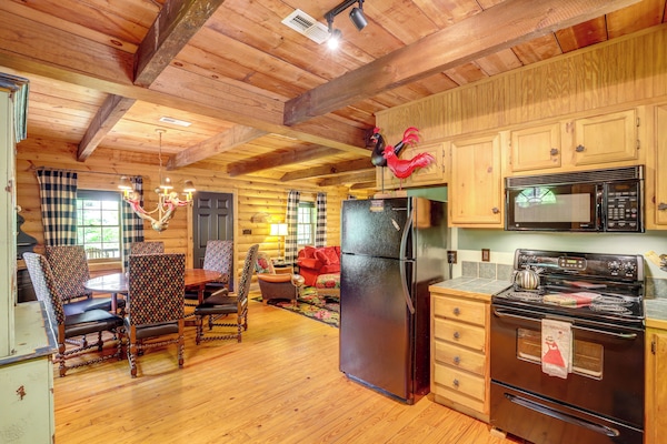House (2 Bedrooms) | Interior