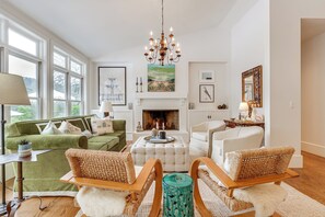 House (5 Bedrooms) | Interior - Private, Spacious Home in Wine Country w/ Perks! (Napa)