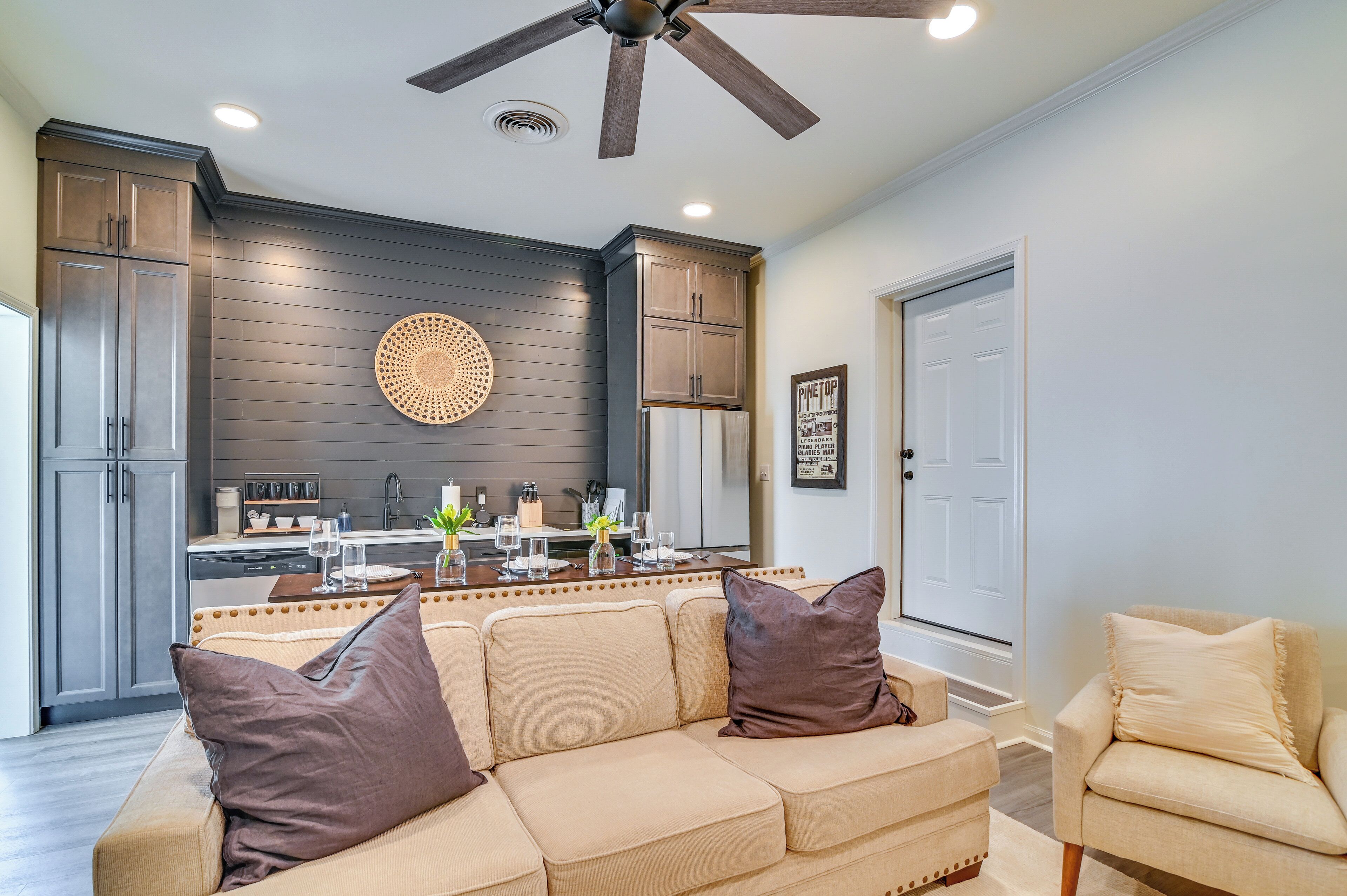 House (2 Bedrooms) | Interior