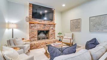 House (2 Bedrooms) | Living area | Fireplace