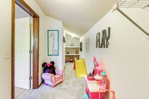 Interior - Swim & Boat Docks: Lakefront Gem in Bella Vista! (Bella Vista)