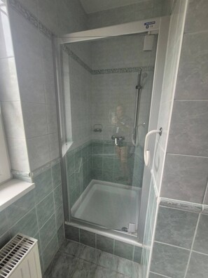 Bathroom - Mathias 2 Spacious and Comfortable Apartment in Kecskemét (Kecskemet)