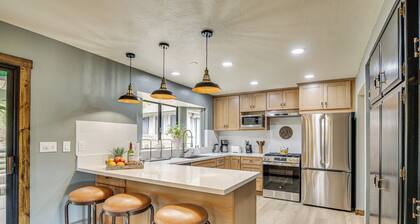 Partial Lake Arrowhead View: Cabin w/ Game Room!