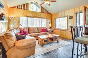 Casa (2 Bedrooms) | Interior