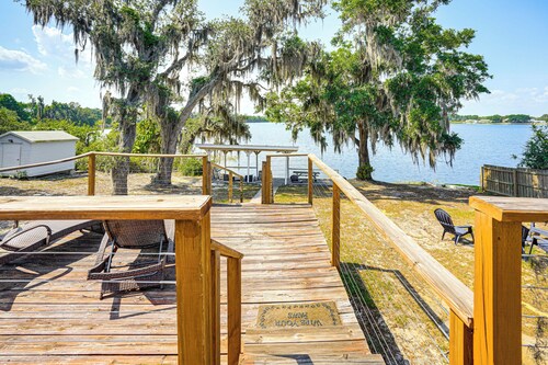 1 Mi to Downtown Lake Placid: Waterfront Retreat!