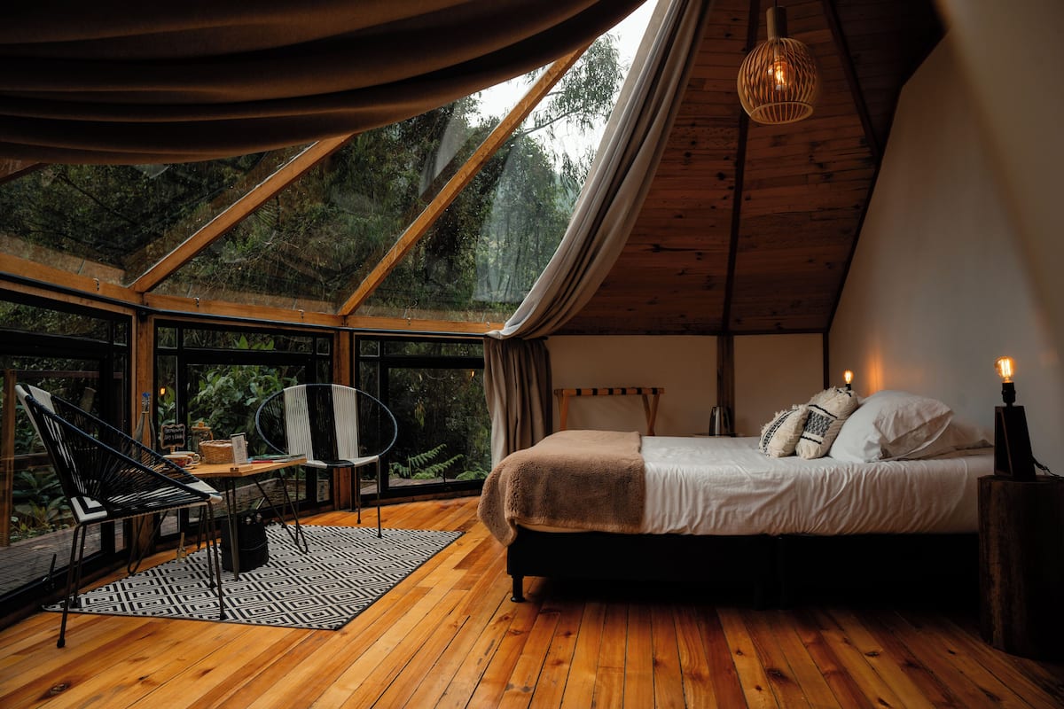 Suite, Mountain View | 1 bedroom, free WiFi, bed sheets