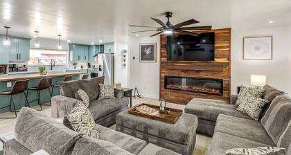 Walk to Dtwn Flagstaff: Home w/ Great Outdoor Area