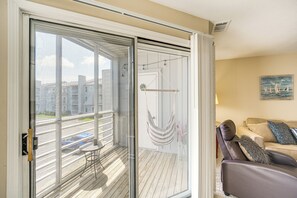 Apartment (1 Bedroom) | Interior