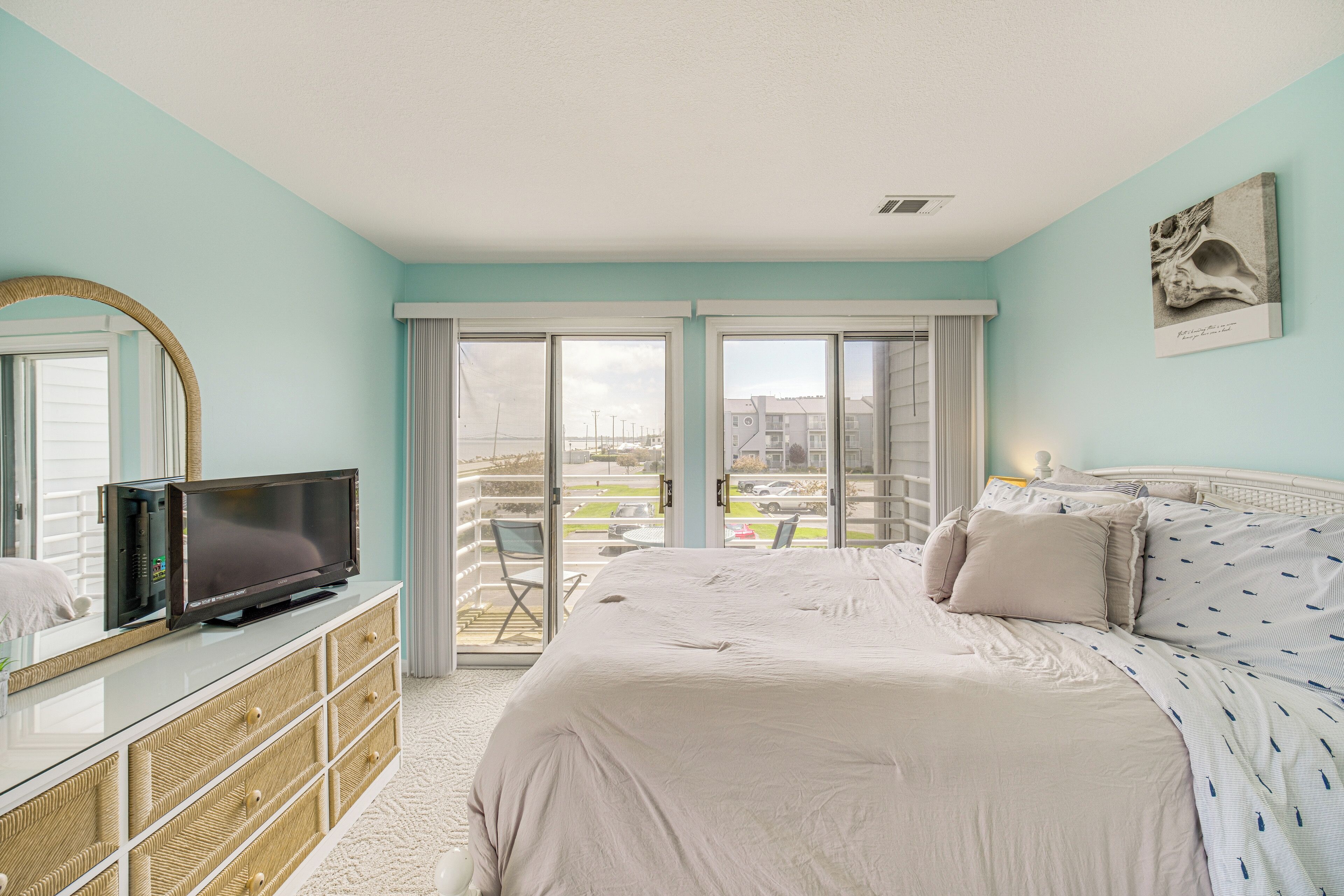 Apartment (1 Bedroom) | Interior