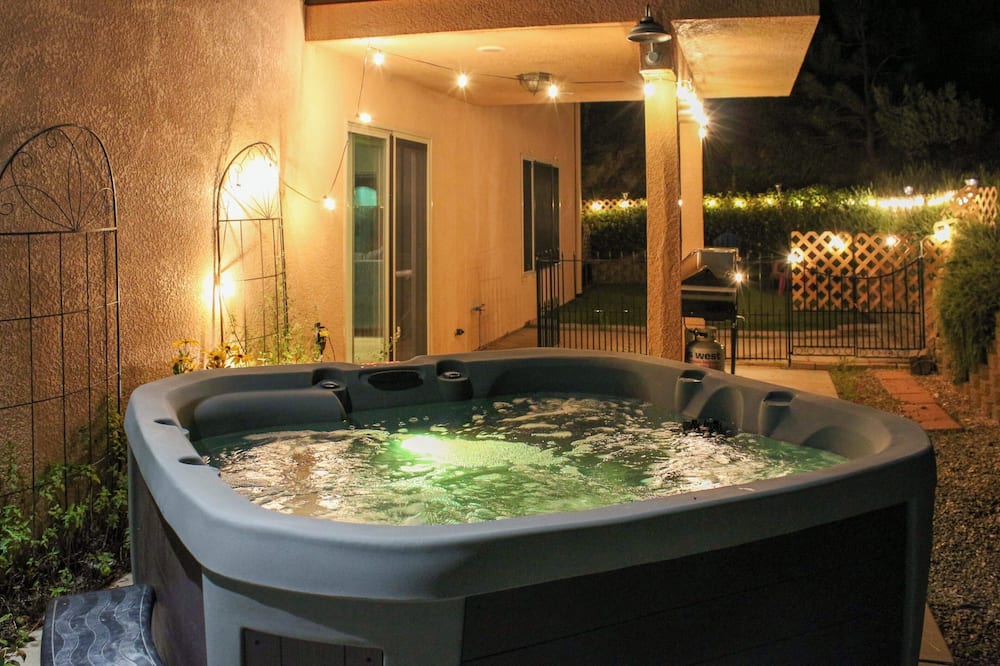 Hot Tub, Games & Sports: Luxury Yosemite Escape - Mariposa Grove, CA