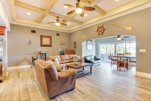 House (3 Bedrooms) | Interior