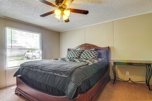Interior - 4 Mi to Bennett Spring SP: Dog-friendly Home! (Lebanon)