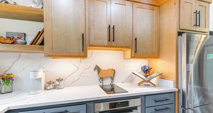 Boutique-style Barn Stay 4 Mi to Franklin Main St