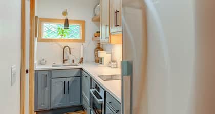 Boutique-style Barn Stay 4 Mi to Franklin Main St