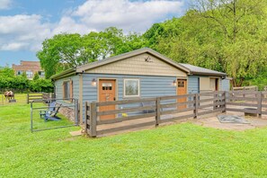 Apartment (0 Bedroom) | Interior - Boutique-style Barn Stay 4 Mi to Franklin Main St (Franklin)