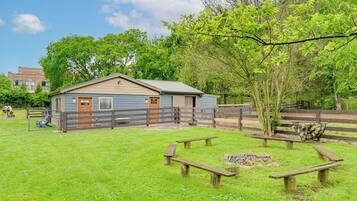 Apartemen (0 Bedroom) | Bagian depan properti