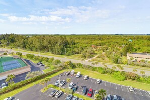 Apartment (2 Bedrooms) | Interior - Hutchinson Island Condo w/ Views & Pool Access (Fort Pierce)