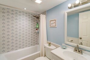 Apartment (2 Bedrooms) | Interior - Hutchinson Island Condo w/ Views & Pool Access (Fort Pierce)