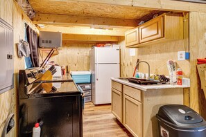 Apartment (0 Bedroom) | Interior