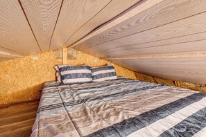 Apartment (0 Bedroom) | Interior