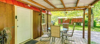 Peaceful Hunting Cabin < 3 Mi to Sam Dale Lake!