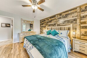 House (3 Bedrooms) | Interior - Hot Tub & Mtn Views: Home Near Hiking in Ruidoso! (Ruidoso)