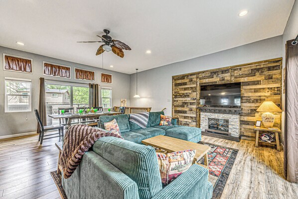 House (3 Bedrooms) | Front of property - Hot Tub & Mtn Views: Home Near Hiking in Ruidoso! (Ruidoso)