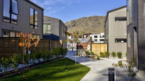 Coronet Peak Alpine Villa 30