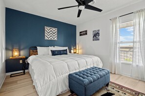 2 chambres, fer et planche à repasser, Wi-Fi gratuit, draps fournis