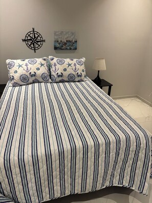 2 dormitorios, tabla de planchar con plancha, wifi y ropa de cama