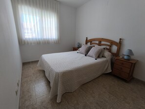 1 bedroom, iron/ironing board, free WiFi, bed sheets